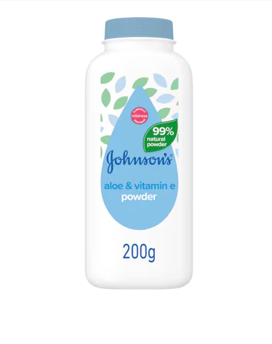 Johnson's Baby Powder Natural Cornstarch with Aloe and Vitamin E 200g
